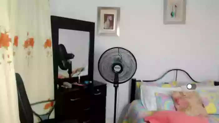 Lily_Benet1