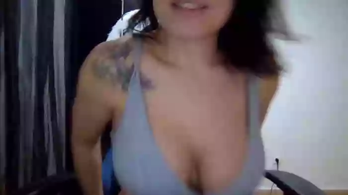 LaraCruz30