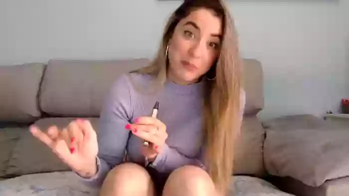 Leila25