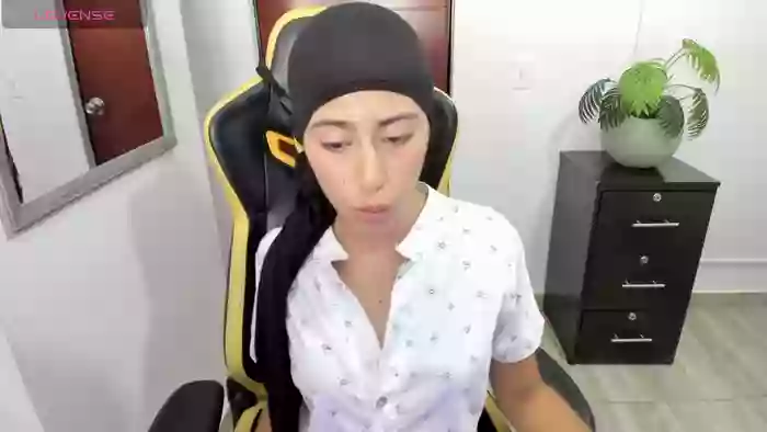 Angelica_slim