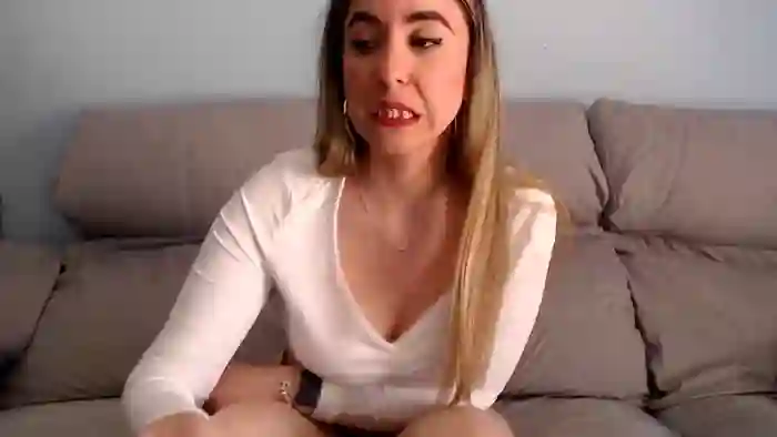 Leila25