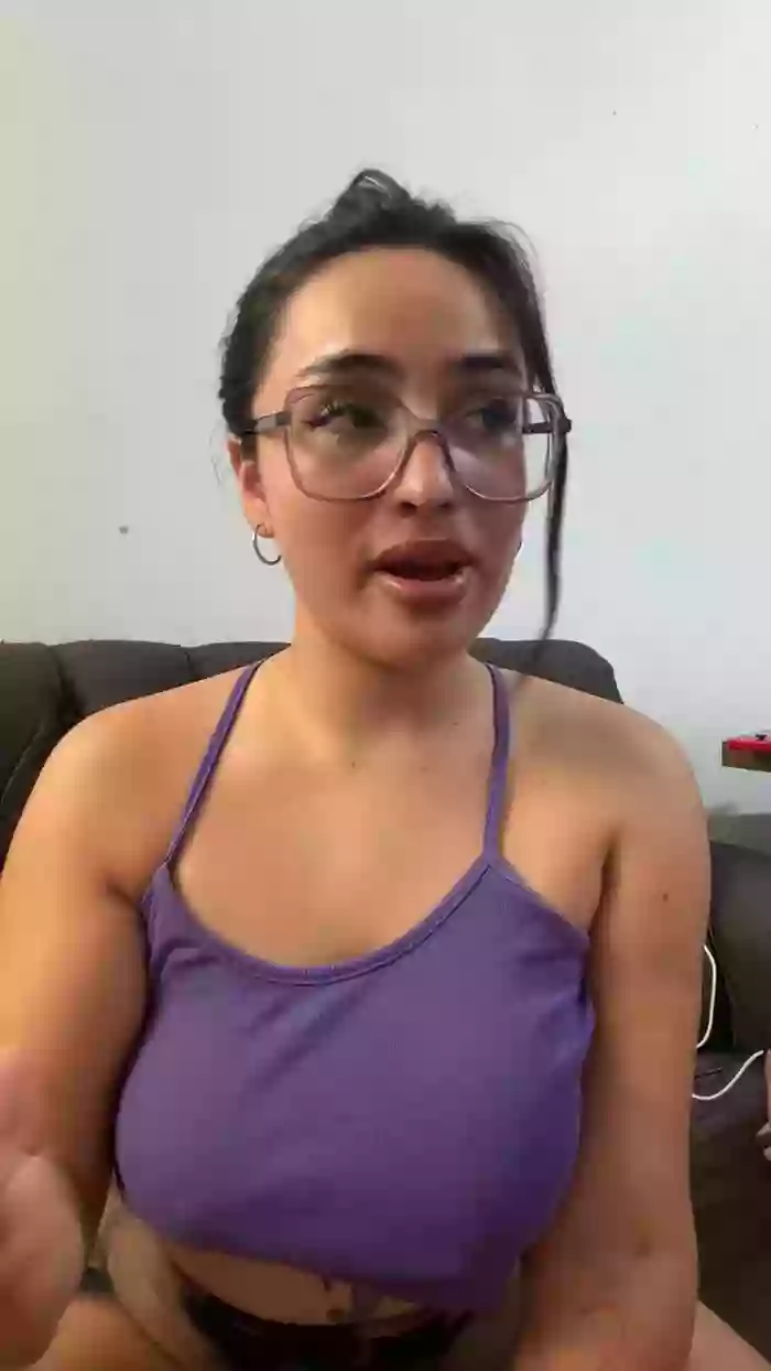 Latinaakita4