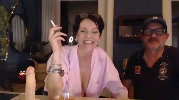 Frau_Nina