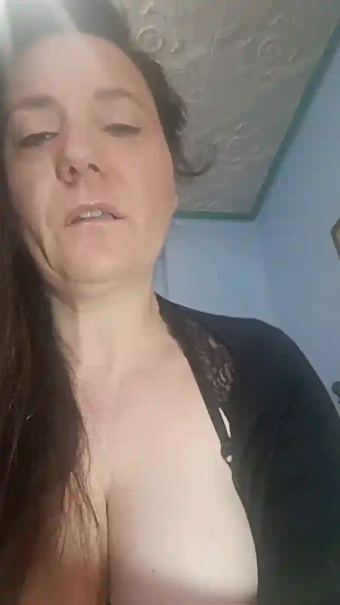 HAIRYPUSSYLIPS
