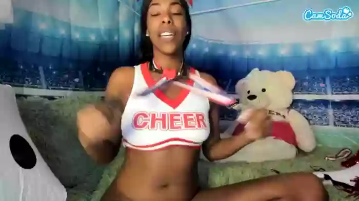 naomisimone
