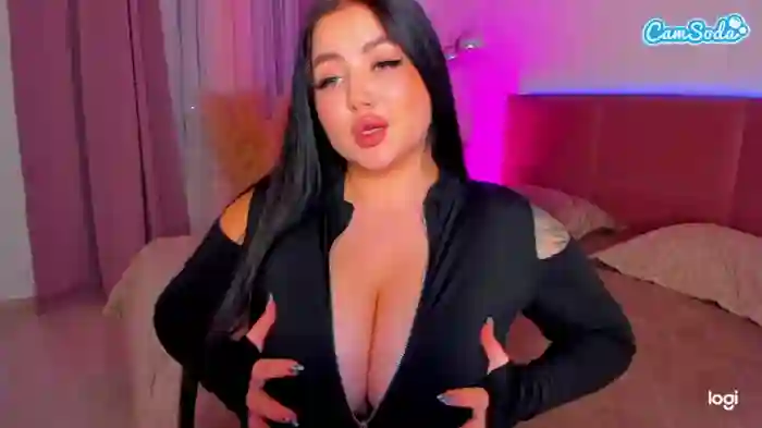 kylielips