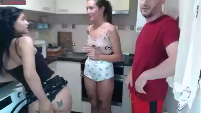 maya_and_guests
