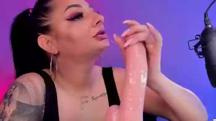 queen_of_deepthroat
