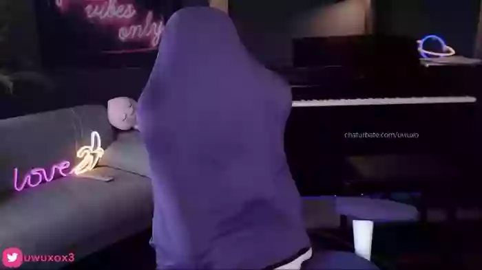 uwuxo