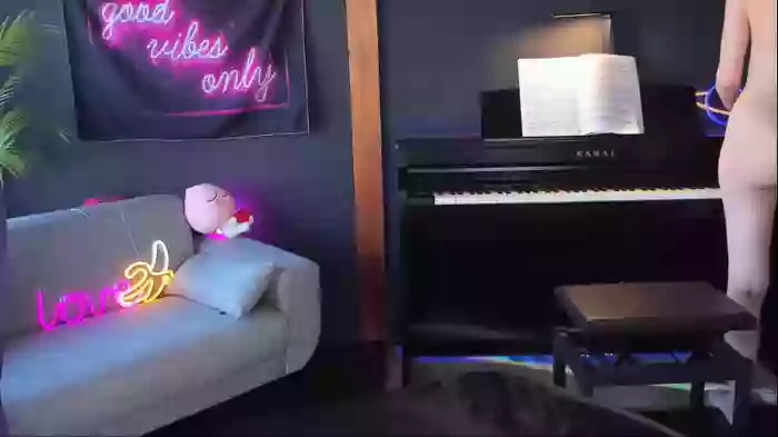 uwuxo