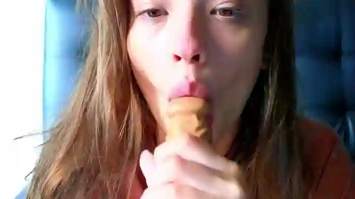 _demi_dee_