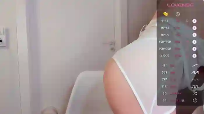 phoebe_coy_