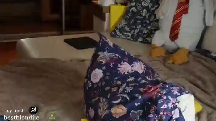 bestblondiiecb