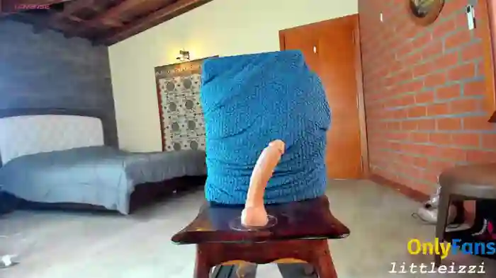 little_izzi