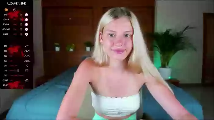 Nensi_blond
