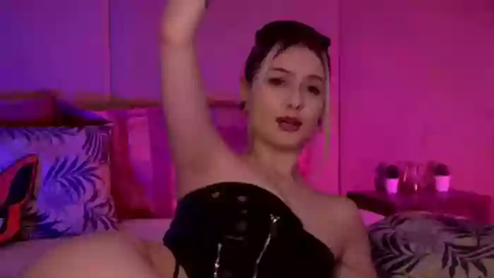 bella-lloyd