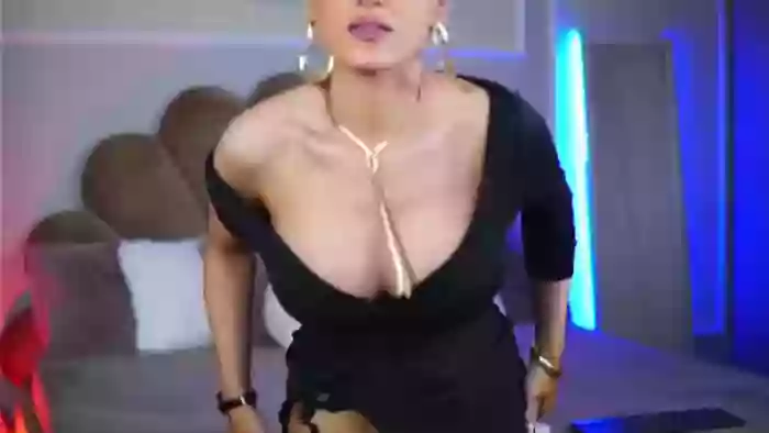ava-reeves