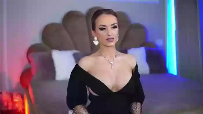 ava-reeves