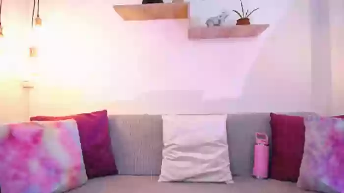 mia-geller