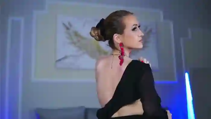 ava-reeves