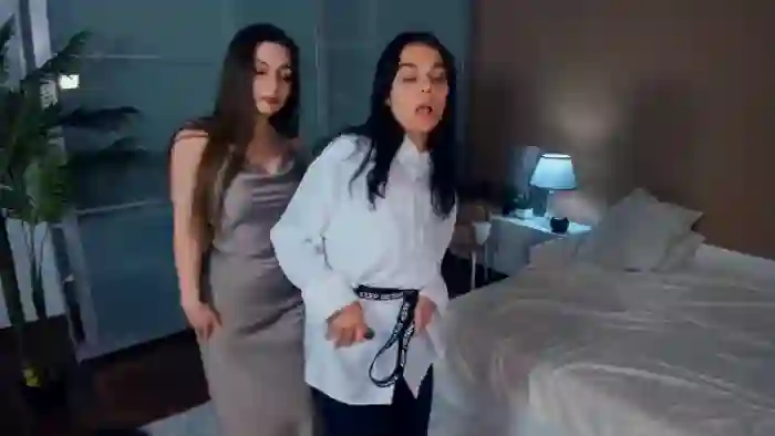 quenna-hemmings-and-aisly-carleton