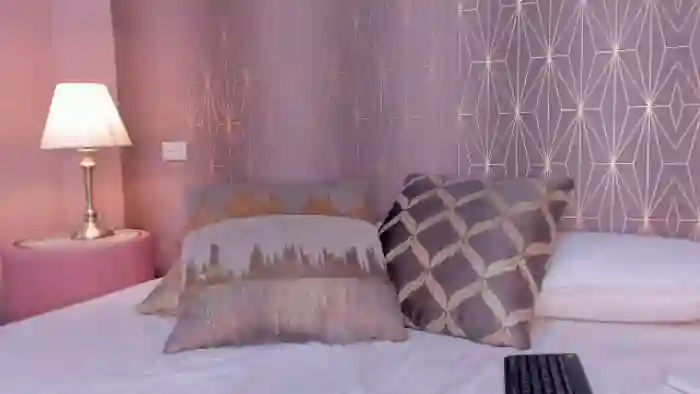 chloe-bonnet