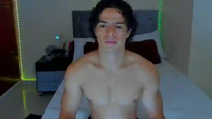 travis-lewis