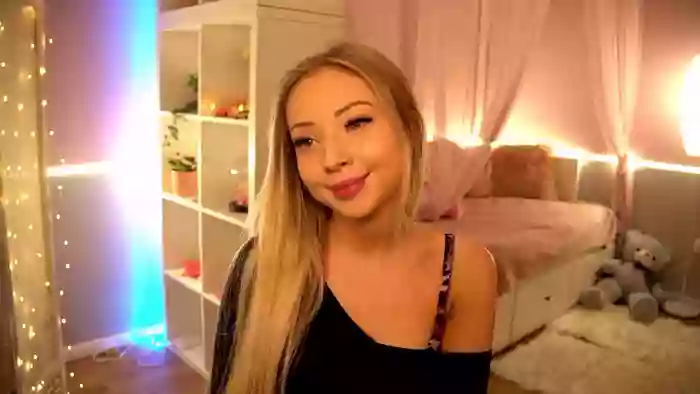 Blondebbygirl