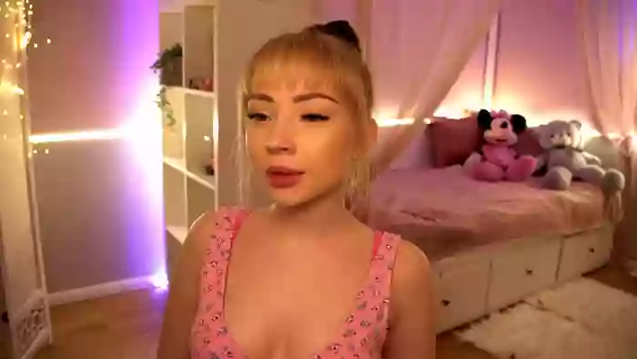 Blondebbygirl