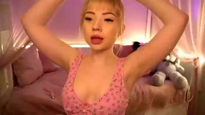 Blondebbygirl