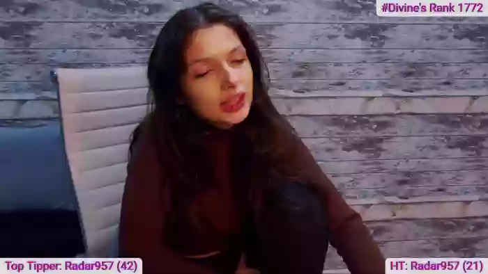NicoleDivine