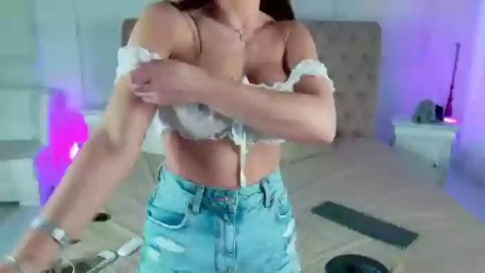 LindsayDee
