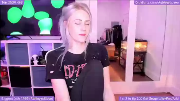 AshleyyLovee