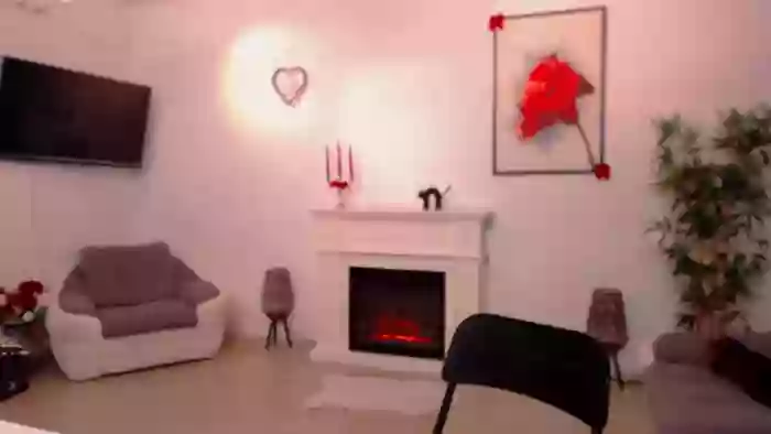 PoppyNaked