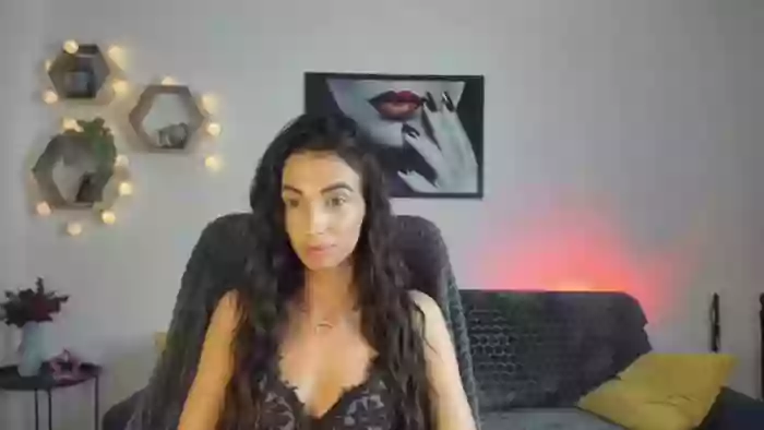 Adria_Rae18