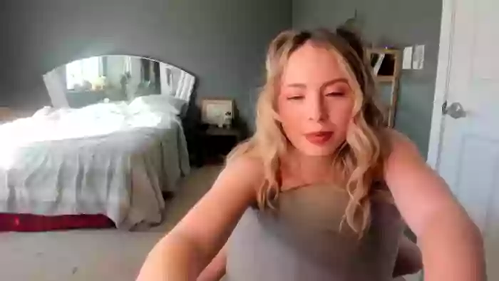 Blondebootyx