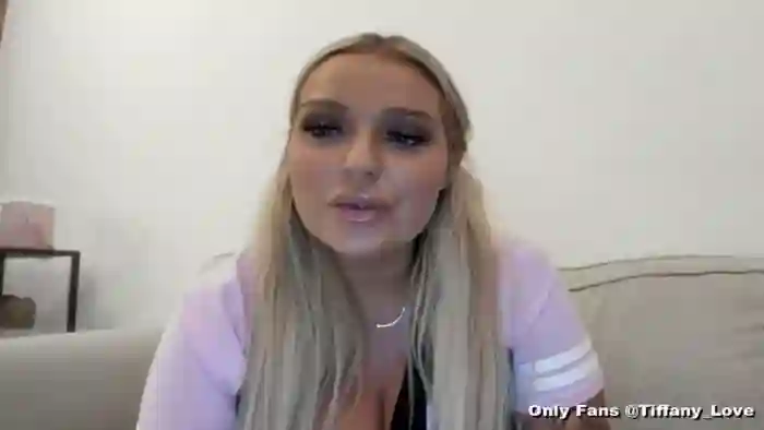 KissMyTitsPls