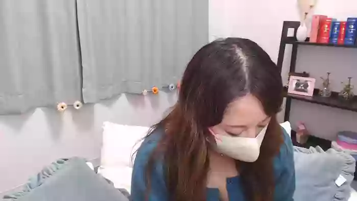 YURI3m