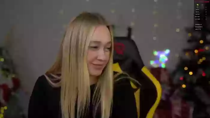 Mia054_