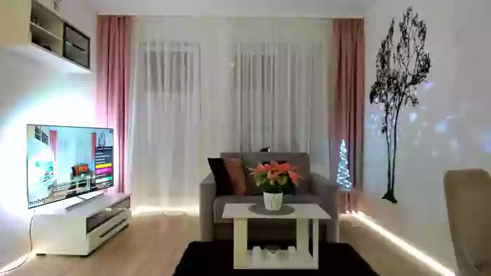 PaulaLaFemmeFatale_