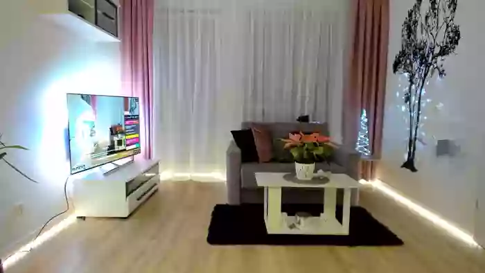 PaulaLaFemmeFatale_