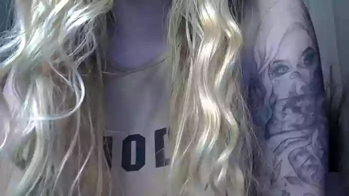 OliviaBayLive_