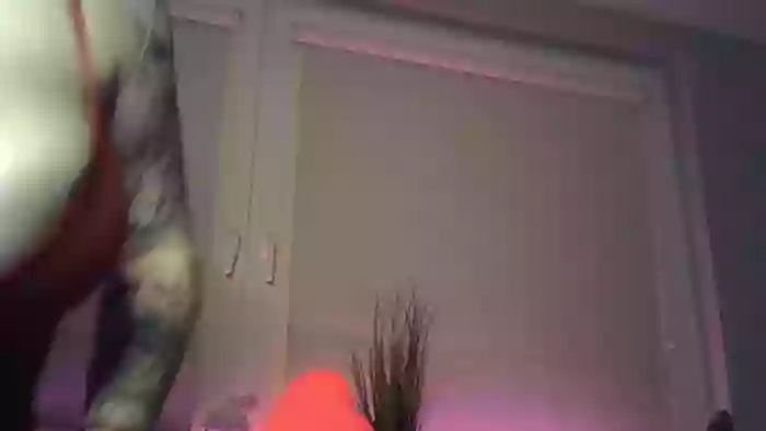 OliviaBayLive_