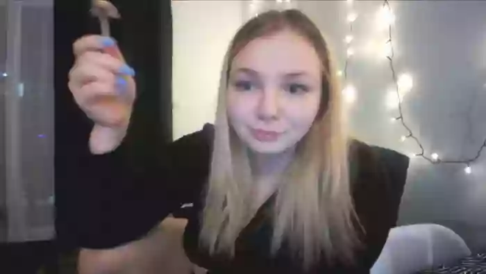 _Blondiebaby_