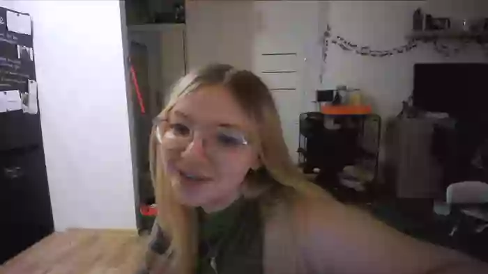 _Blondiebaby_