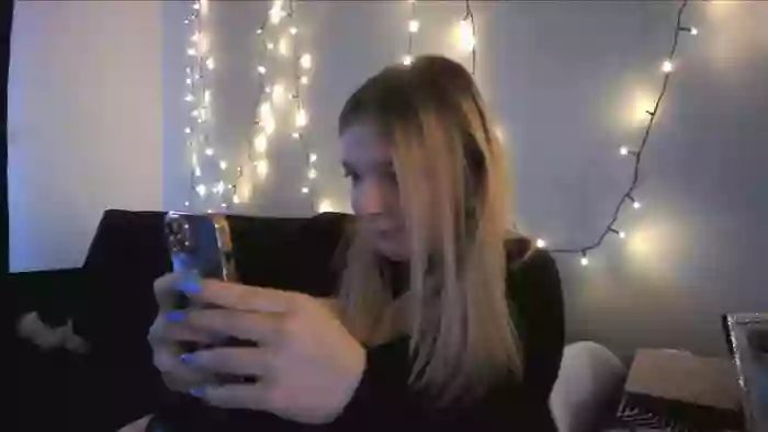 _Blondiebaby_