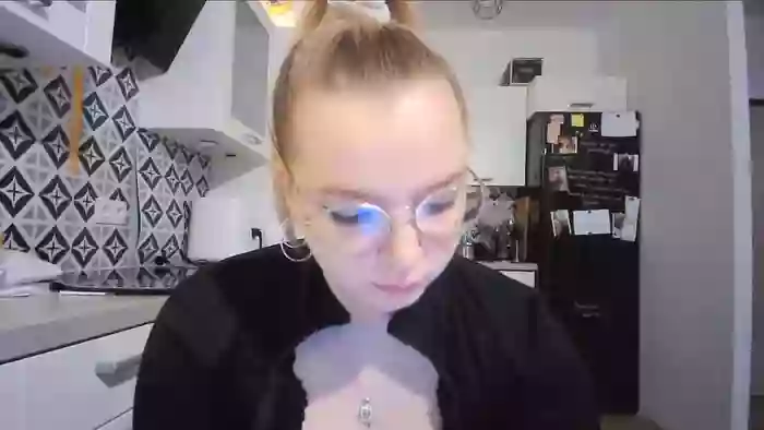 _Blondiebaby_