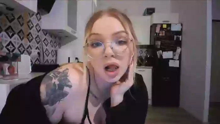 _Blondiebaby_