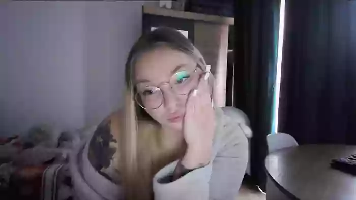 _Blondiebaby_