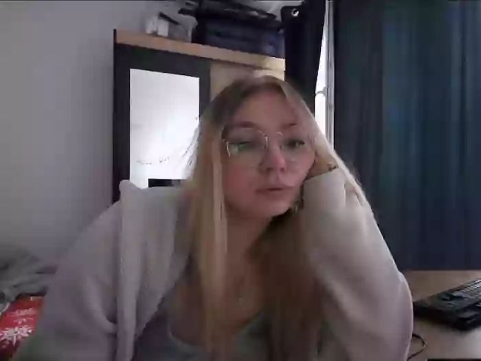_Blondiebaby_